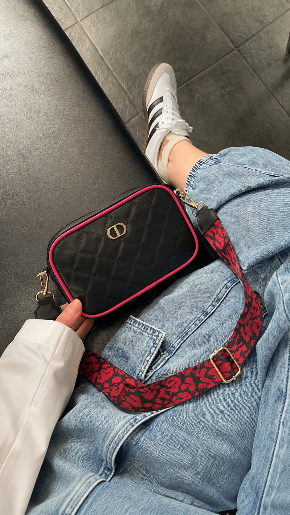 Flora Crossbody bag